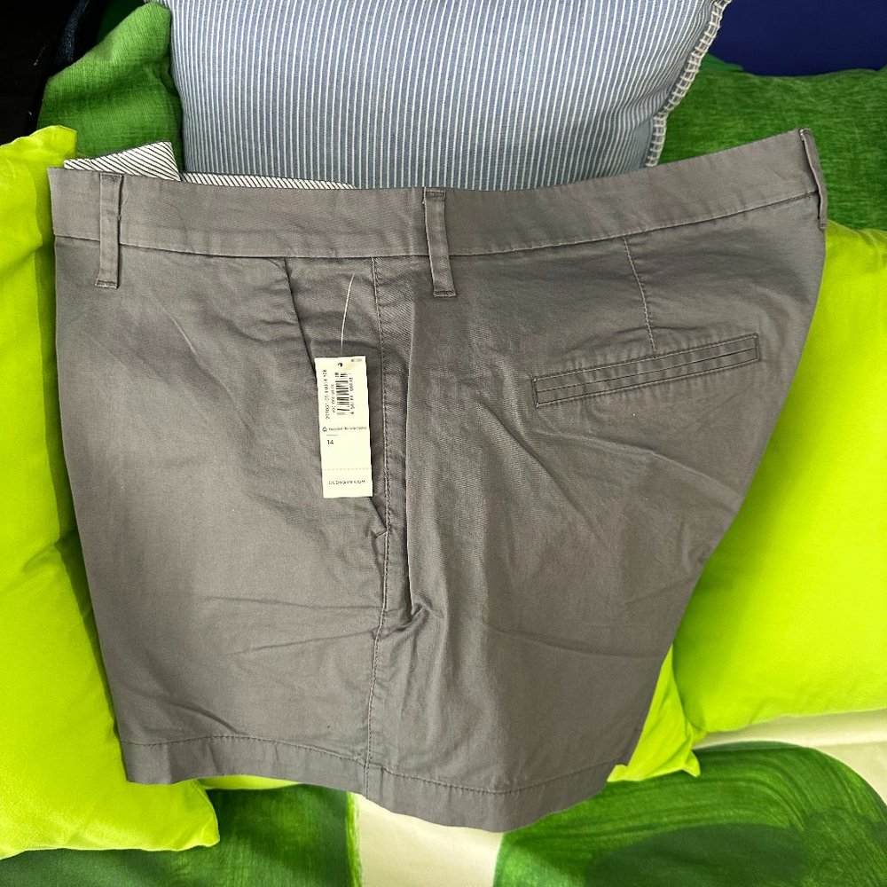 NWT - Women's Old Navy Everyday Shorts - Gray - Size 14